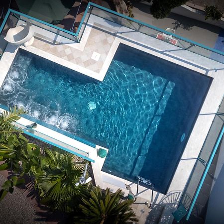Villa Islamorada Pool And Sea View Масса-Лубренсе Экстерьер фото