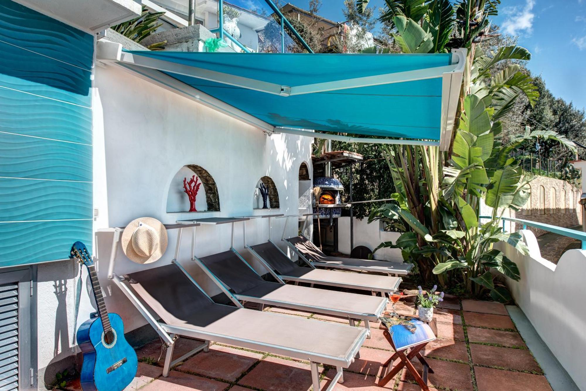 Villa Islamorada Pool And Sea View Масса-Лубренсе Экстерьер фото